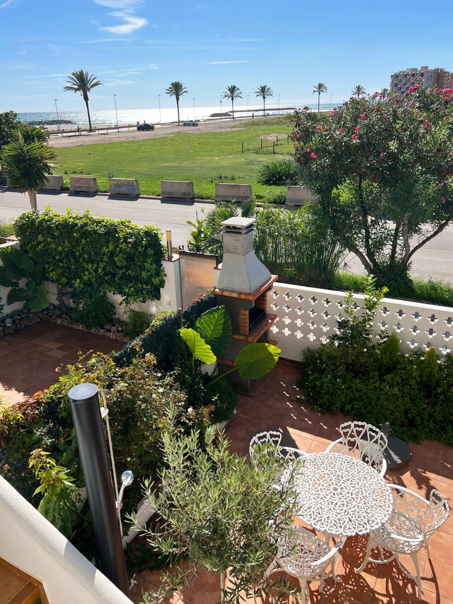 Espectacular Sunny House In The Beach Cunit Exteriér fotografie