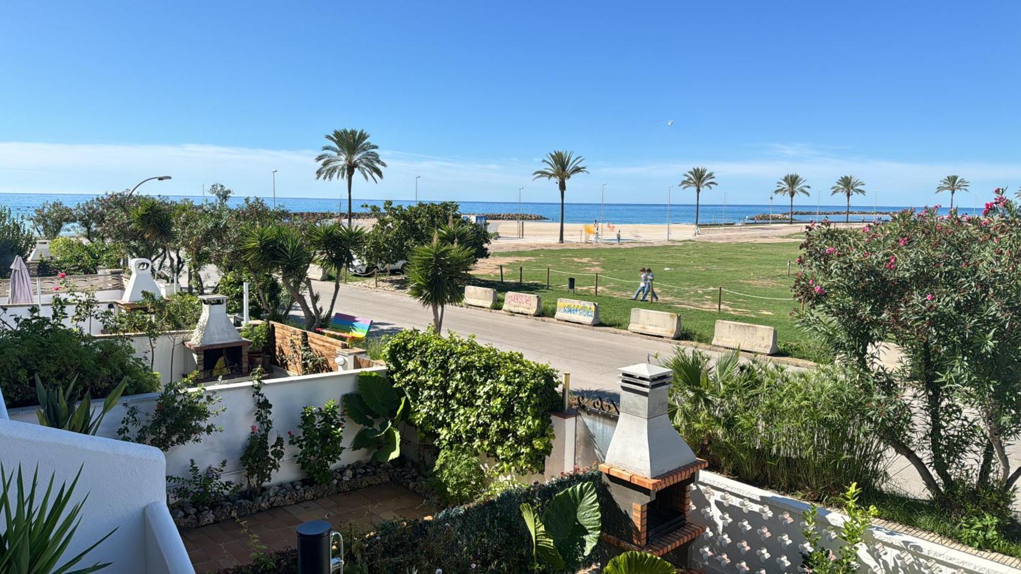 Espectacular Sunny House In The Beach Cunit Exteriér fotografie